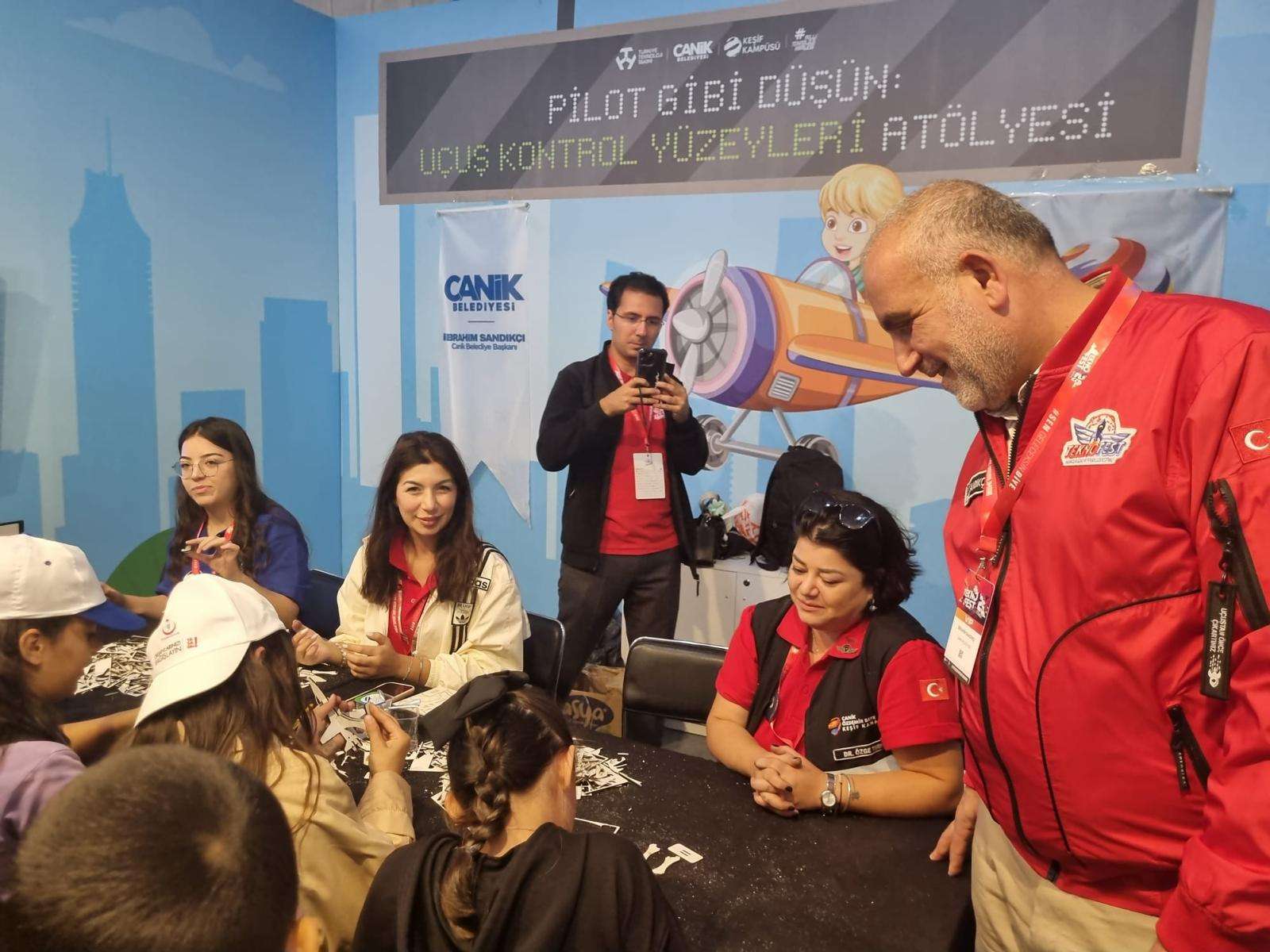 Başkan İbrahim Sandıkçı TEKNOFEST İstanbul'da Gençlerle Buluştu