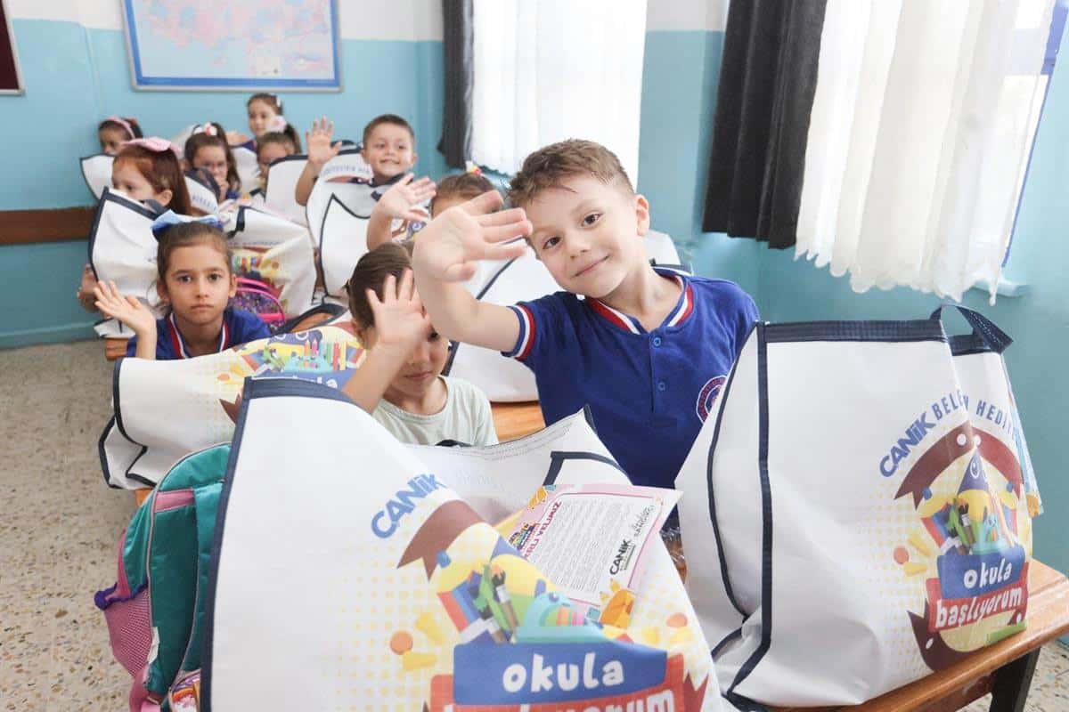 Canik Belediyesi çocukları sevindirdi