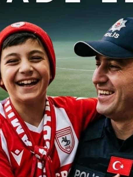 Samsunspor Taraftarı Polise Sahip Çıktı! "Açığa Alınan Polisler Göreve İade Edilsin"