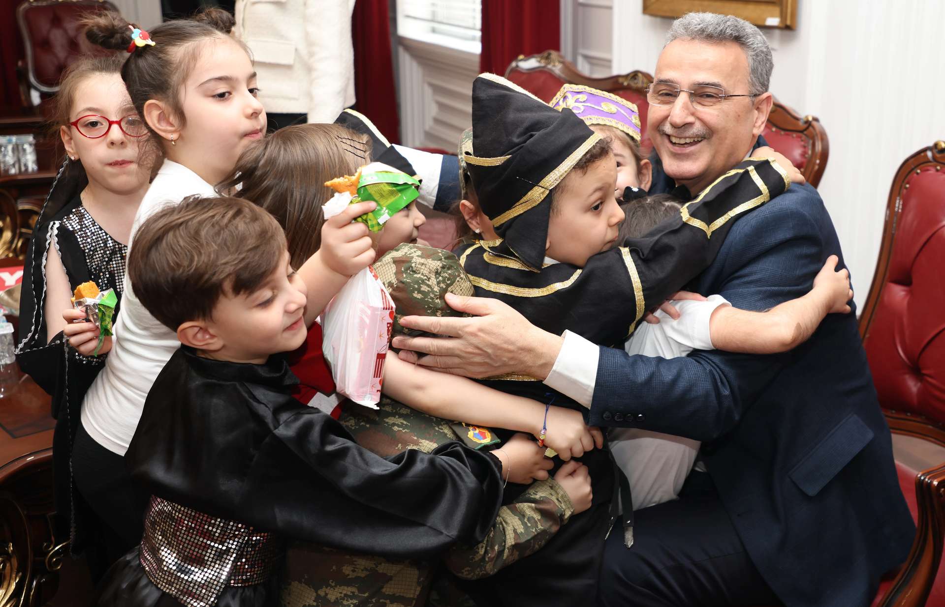 Başkan İhsan Kurnaz: 23 Nisan Milli Egemenliğin Simgesidir