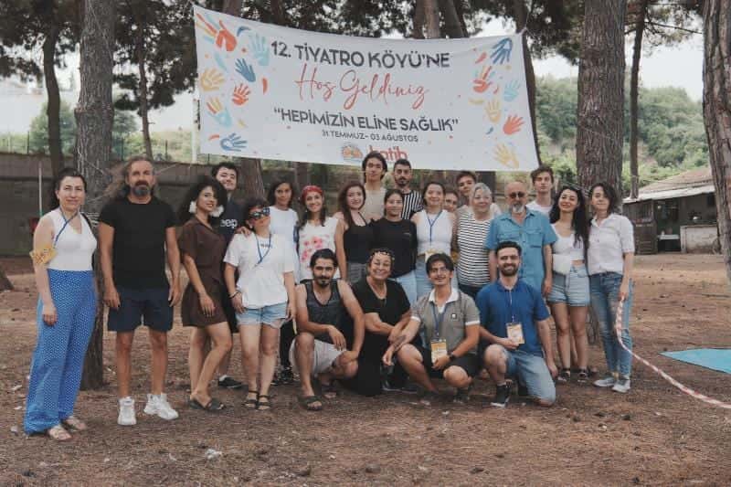 12. Tiyatro Köyü sakinleri tiyatronun duayenleriyle buluştu!