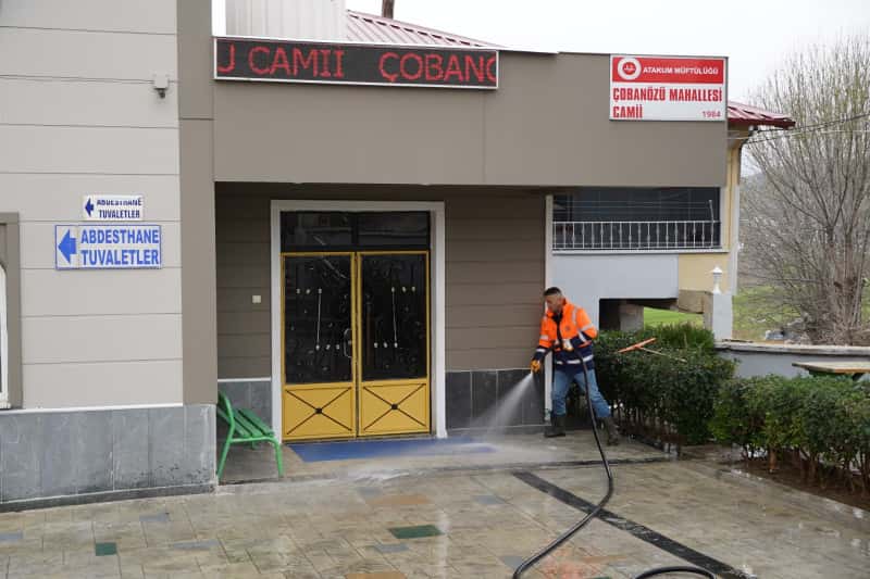 Atakum Belediye Başkanı Serhat Türkel İbadethanelerde Hijyen Seferberliği Başlattı