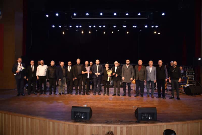 Atakum Belediye Başkanı Serhat Türkel Sanatseverlerle Buluştu