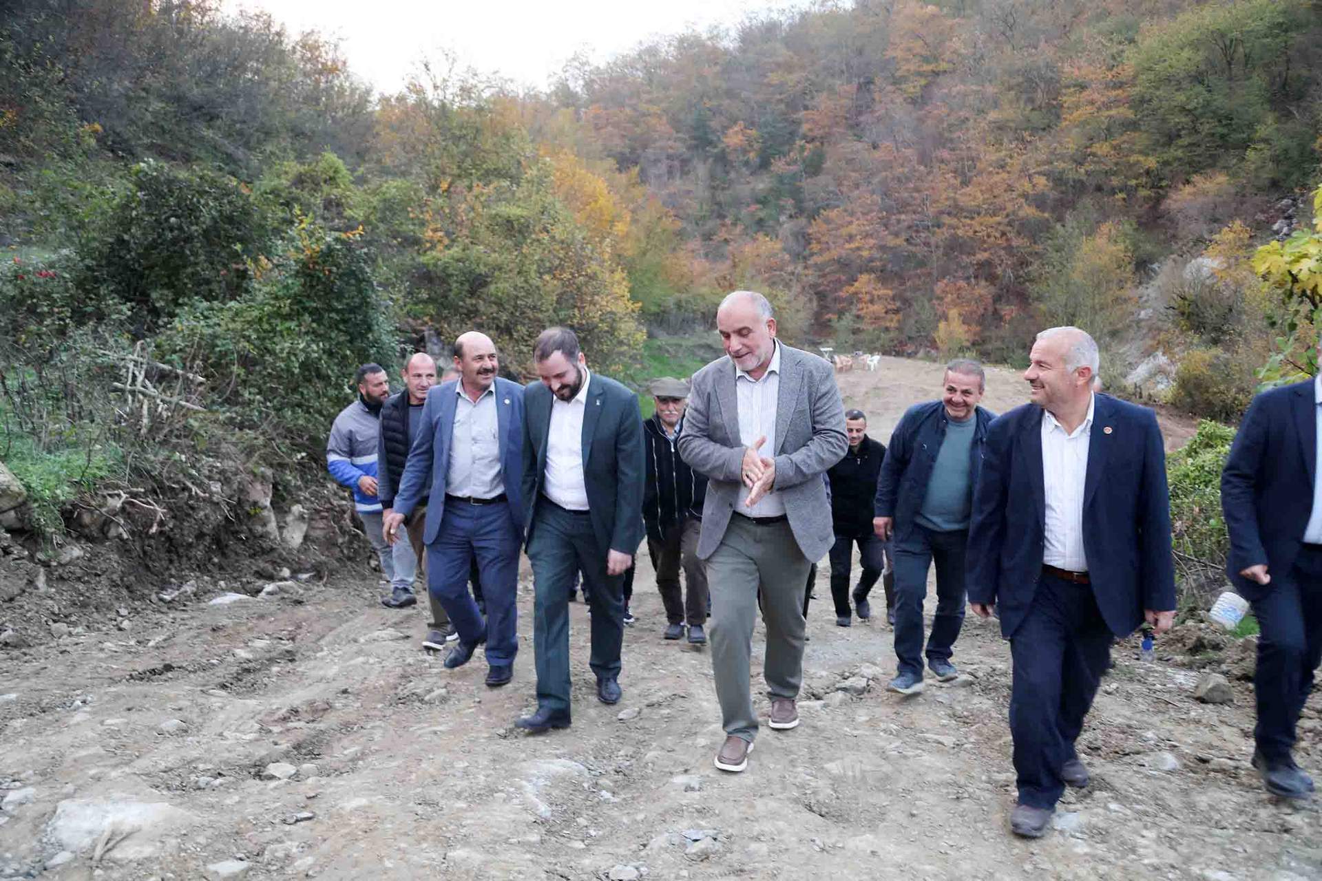 Atakum Belediye ekipleri Yaşlı Bakım Merkezini ziyaret etti