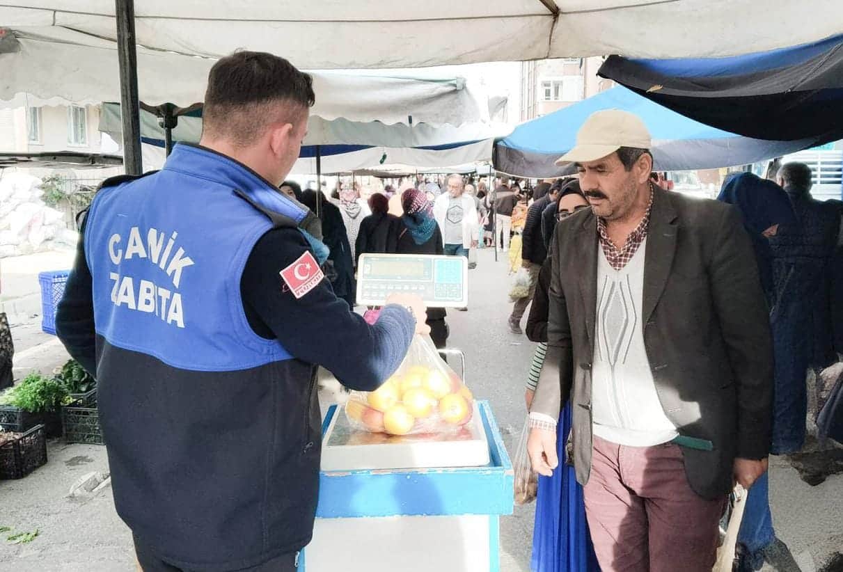 Canik'te Semt Pazarlarına Sıkı Takip