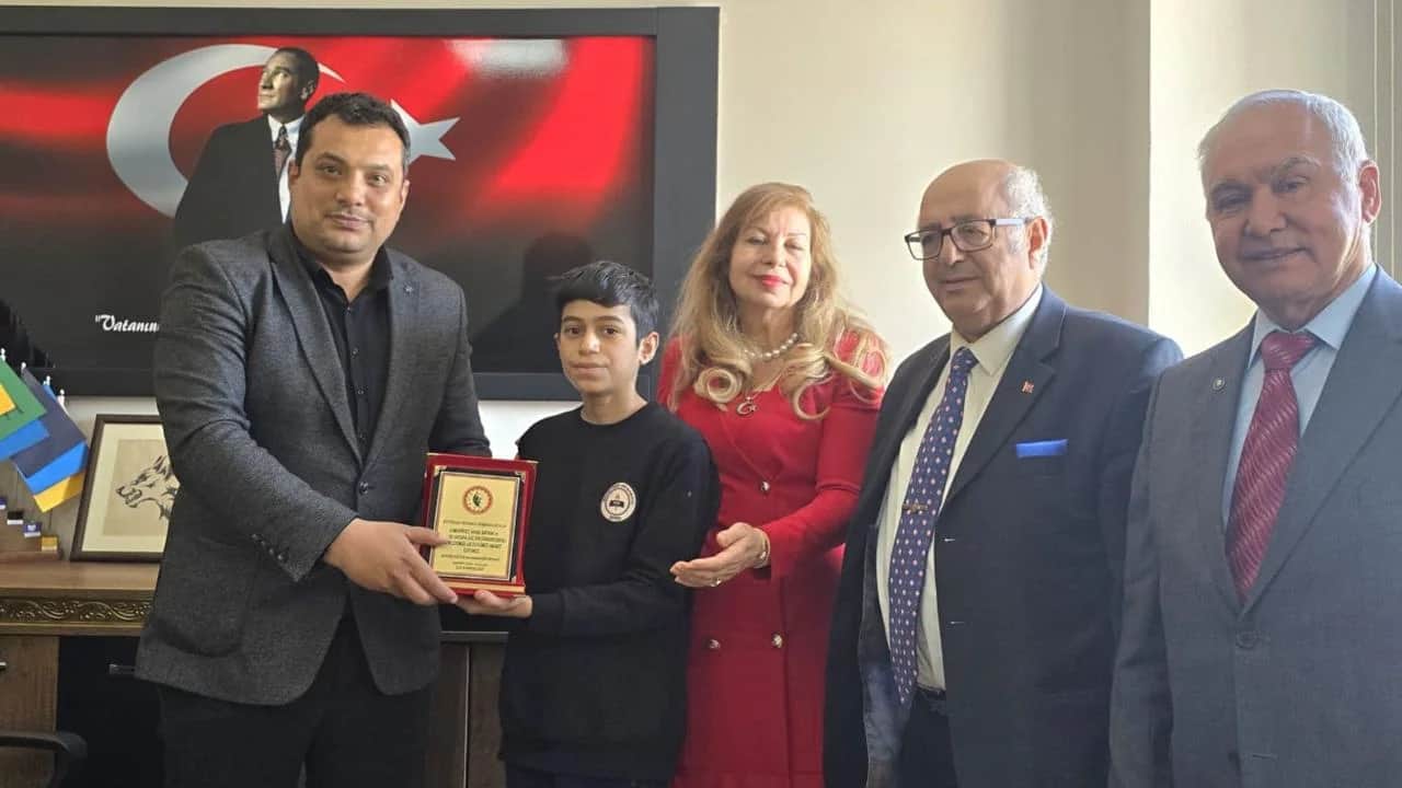 Karyaldız, fırtınaya direnen 23 Nisan ruhunu ödüllendirdi