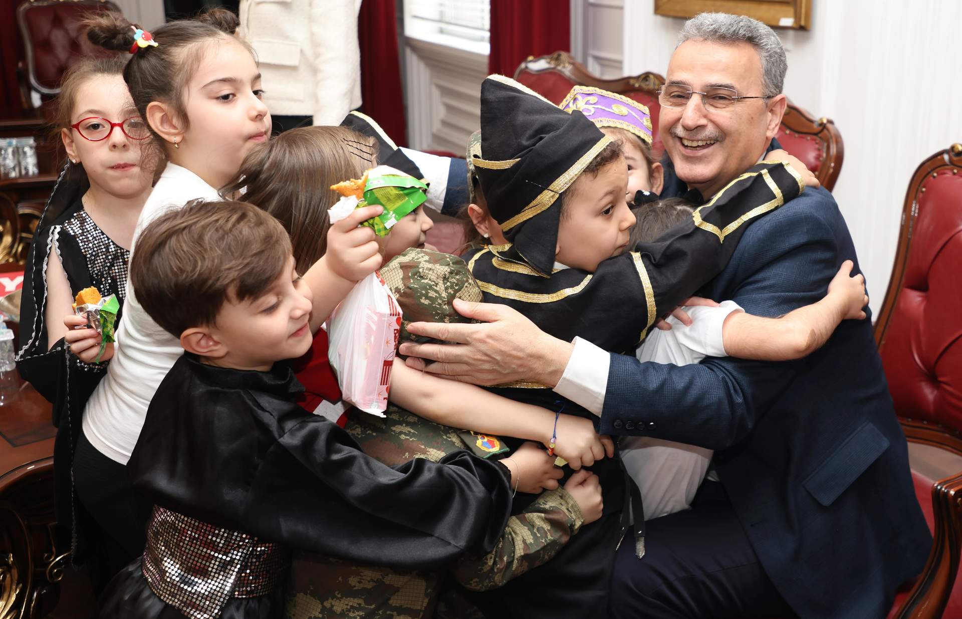 Başkan İhsan Kurnaz: 23 Nisan Milli Egemenliğin Simgesidir