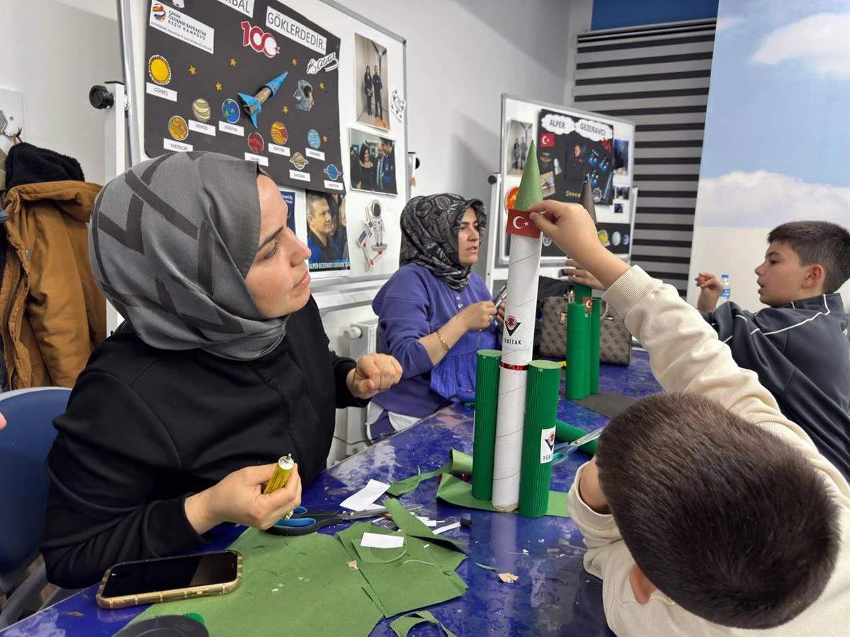 Canik Özdemir Bayraktar Keşif Kampüsü’nde 23 Nisan Coşkusu