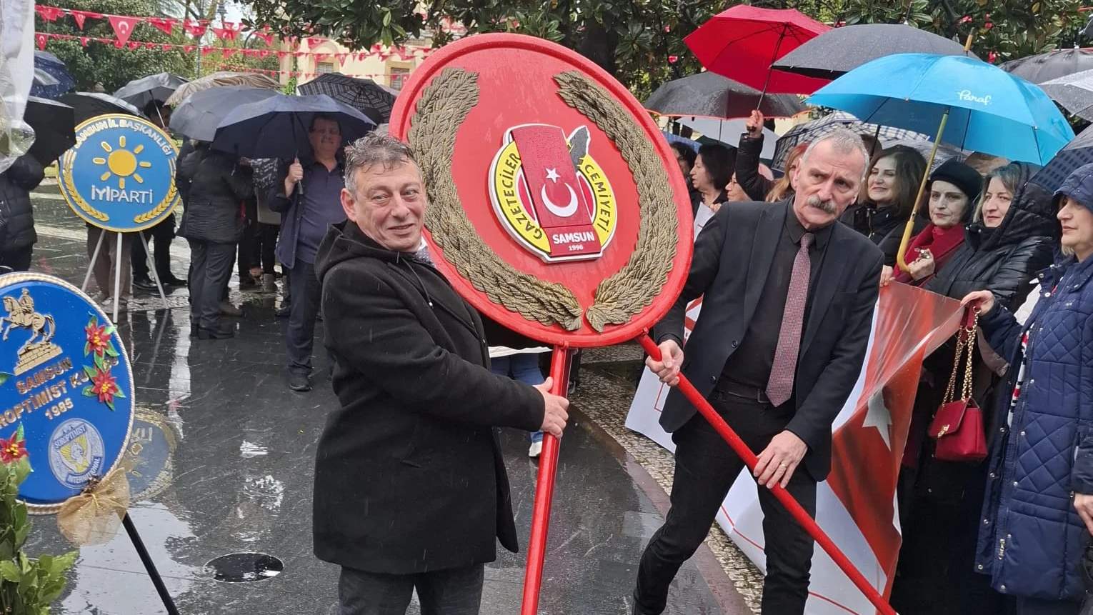 Samsun Gazeteciler Cemiyeti 23 Nisan'da Ata'nın huzurunda