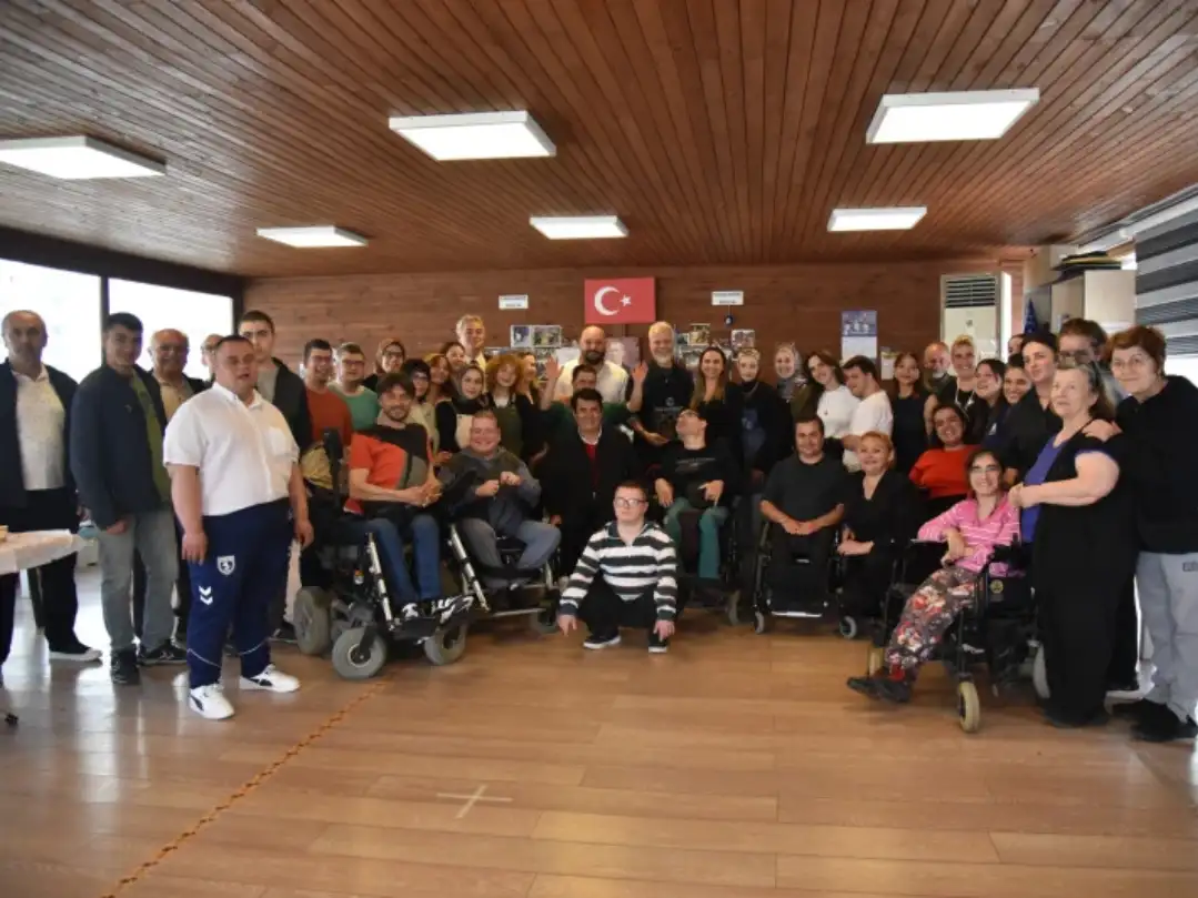 Atakum’da Özel Gereksinimli Bireylere Yönelik Seramik Atölyesi Açıldı