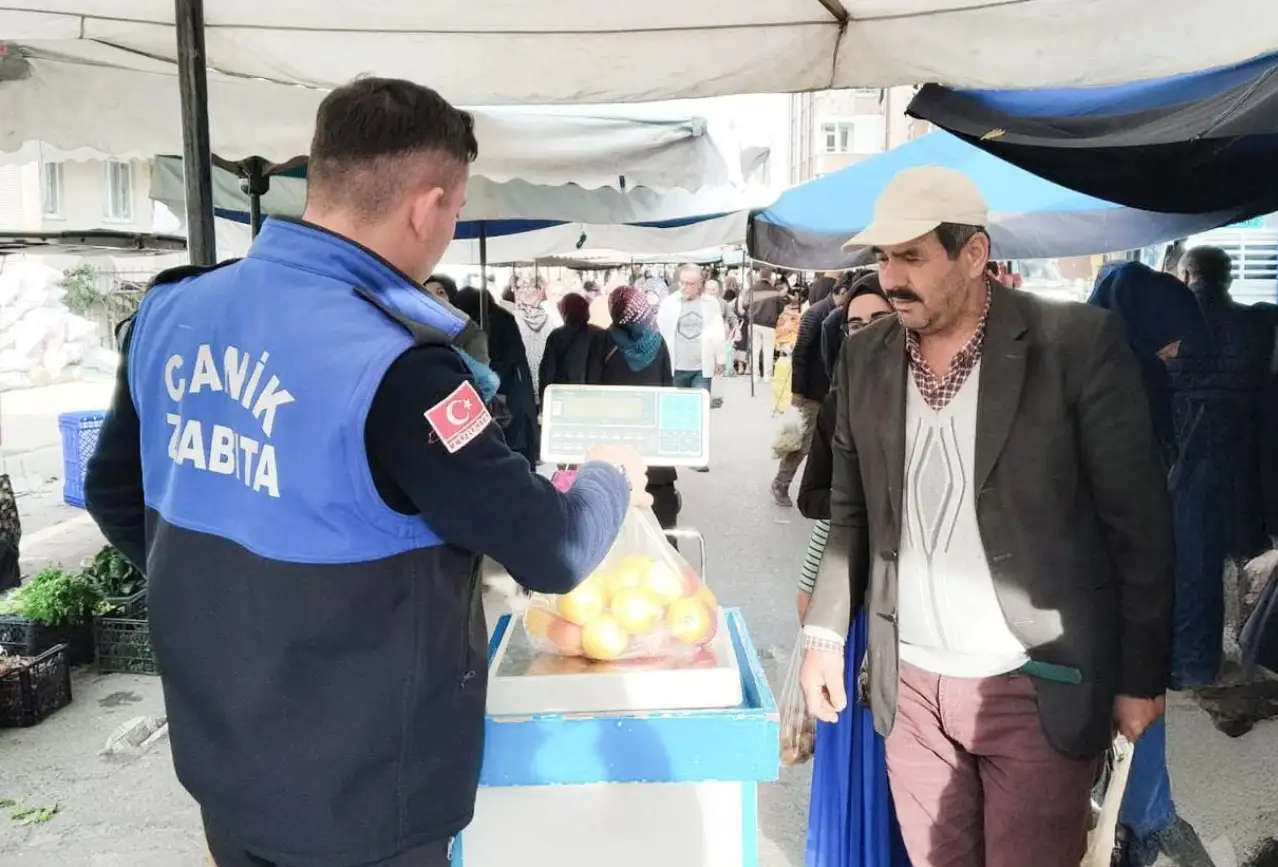 Canik'te Semt Pazarlarına Sıkı Takip