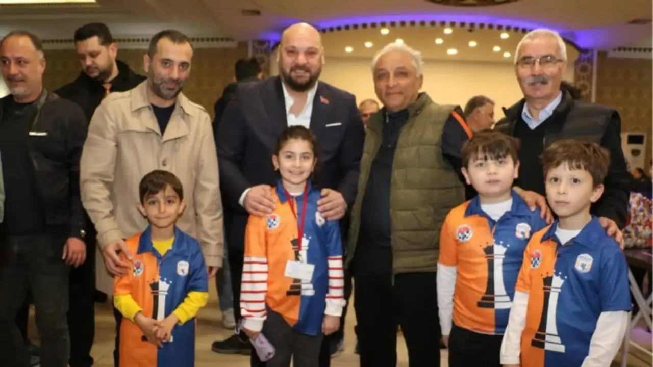 Atakum Belediyesi 23 Nisan Satranç Turnuvası ile Genç Zekaları Buluşturdu