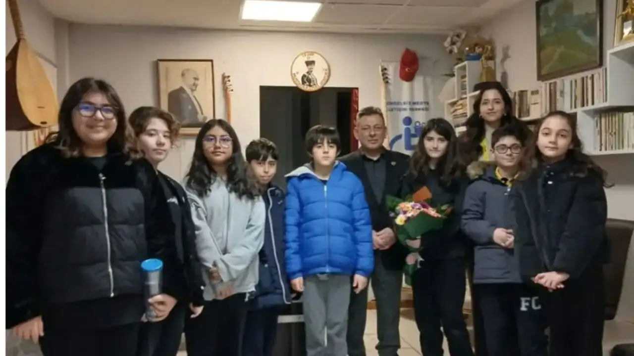 Final Okulları Gazeteciler Gününü Unutmadı!