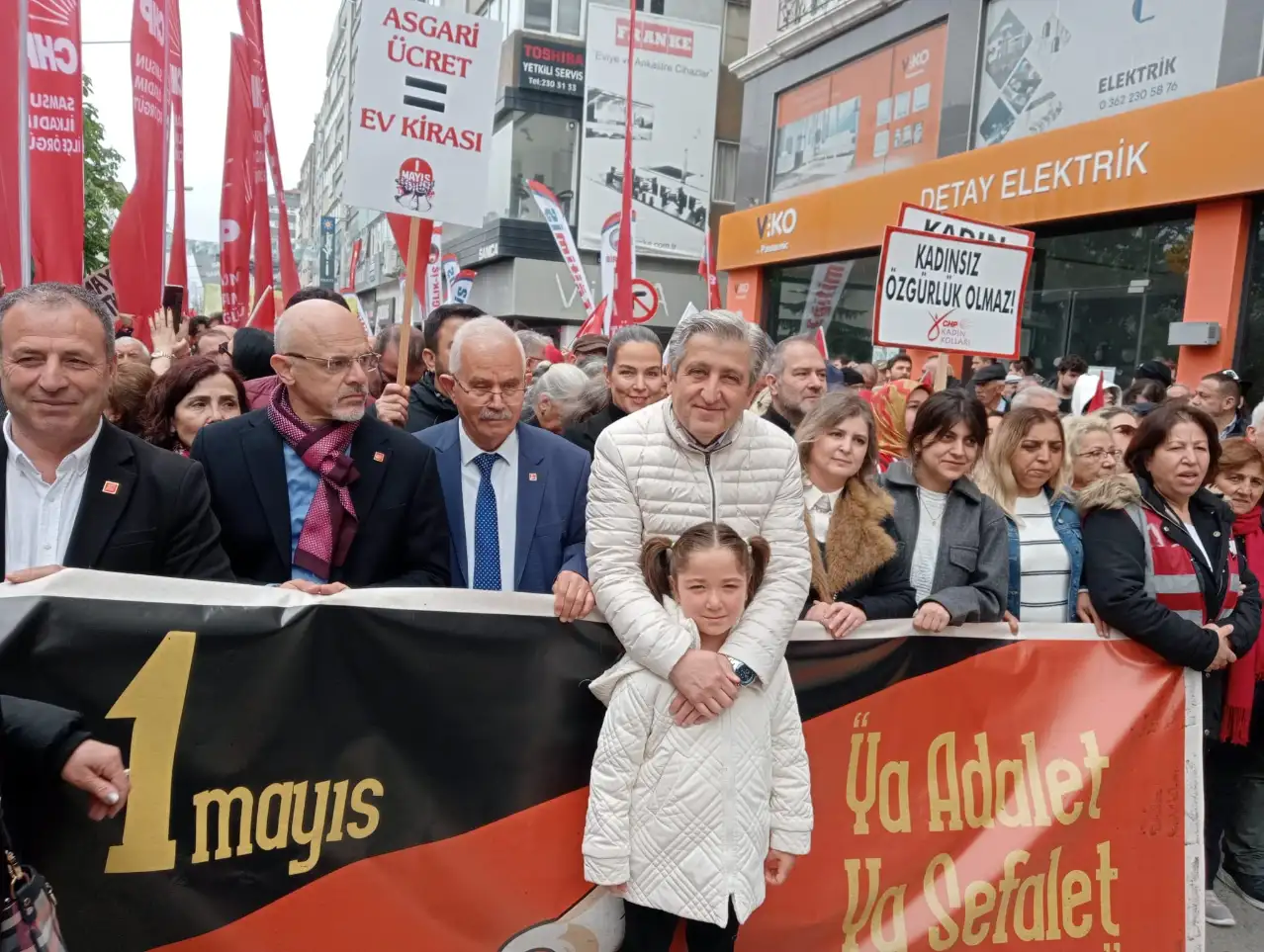CHP’li Murat Çan: Emeğin Onurunu Savunacağız