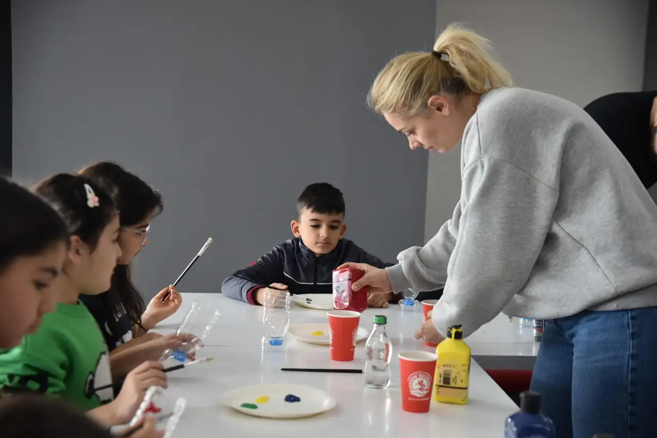Atakum Belediyesi ‘Tatilde Anılar Biriktiriyoruz’ Programıyla Çocukları Sevindiriyor
